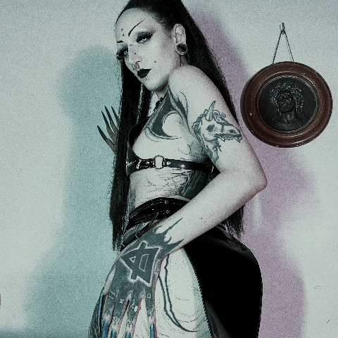 The Goth Domme you've always needed. Fetish str...