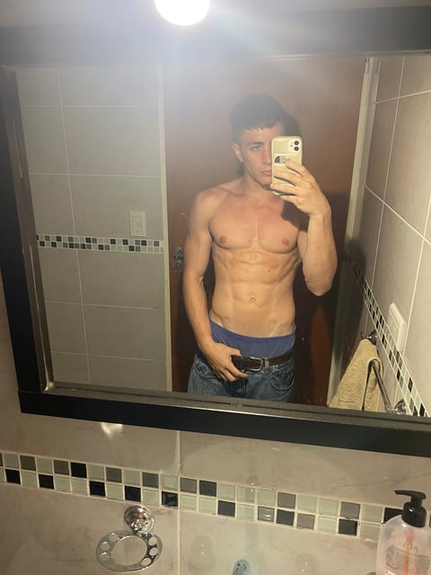 Teen latin boy from Argentina who loves be nast...