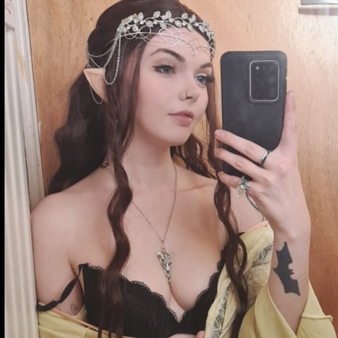 PLEASE READ! ➡️ 26, Northern Irish, Queer. I wi...