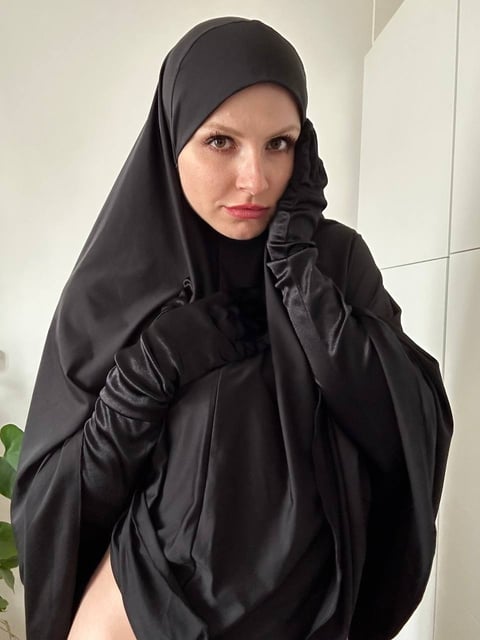 Sono una donna musulmana sexy, mi piace mostrar...