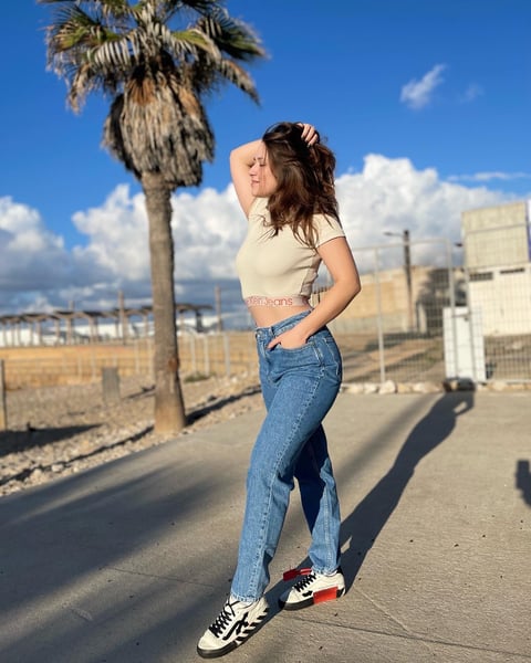 I am a 24-year-old Israeli girl and I invite yo...