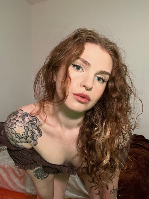 Welcum to my NO PPV page 🥰 I’m Maya; a pale, pe...