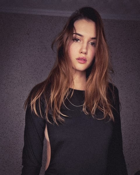 Hello 🤩👋 Glad to see you on my page. Let me tel...