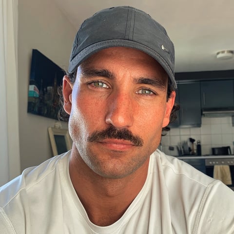 Hello and welcome to my OnlyFans! ♥️

I'm a profe