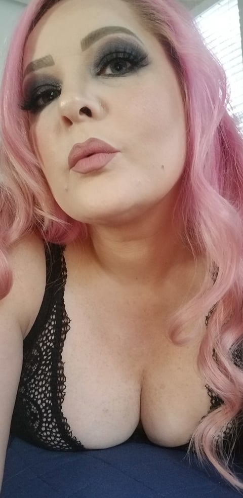 I'm an adult model, see link. I specialize in f...