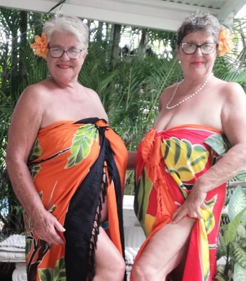 Mature, sexy, voluptuous,  all natural women.