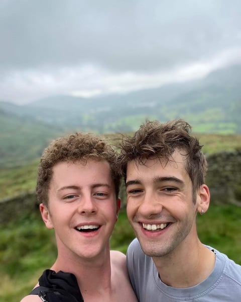 Hopefully you enjoy seeing two twink tiktokers ...