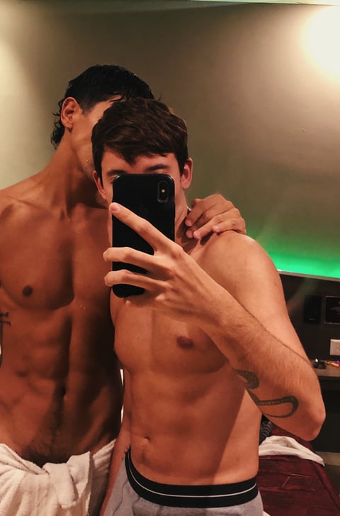 Hey 🔥 We are Leon and Mike, a real latino coupl...