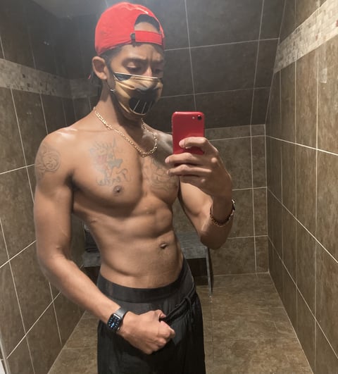 Your new favorite St8 BIG DICK Panamanian 🇵🇦