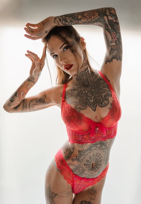 Hi I’m Lucy from Switzerland,
