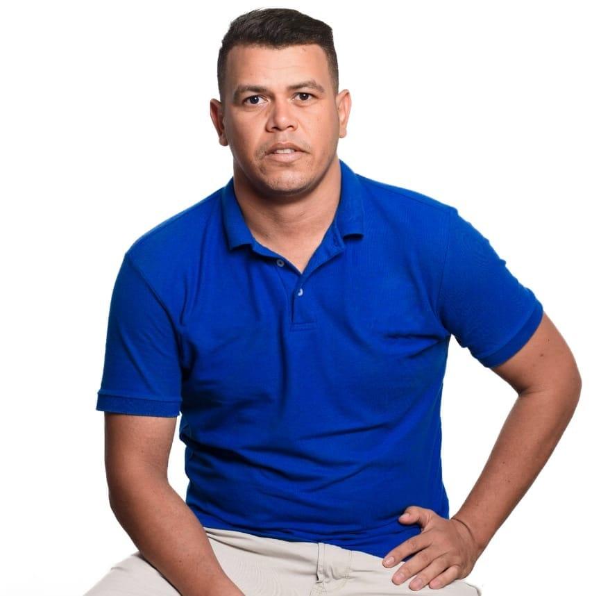 Profile Background for Luis Alejandro Tovar