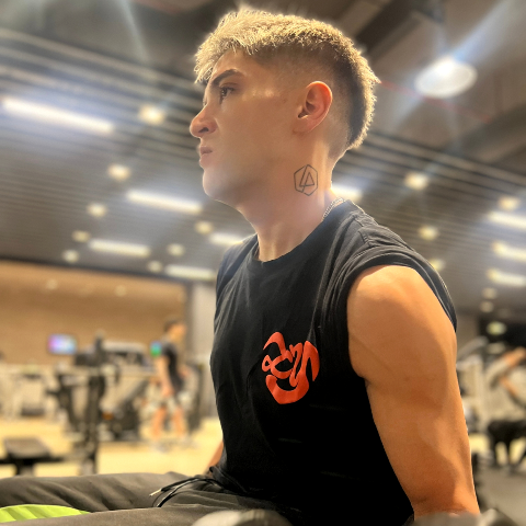 Profile Background for Cris Long