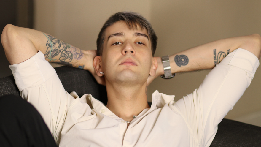 Cris Long - Official Page