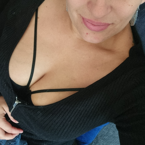 Profile Background for Loly Dark