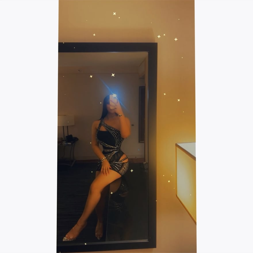 Chanel Arora - Official Page