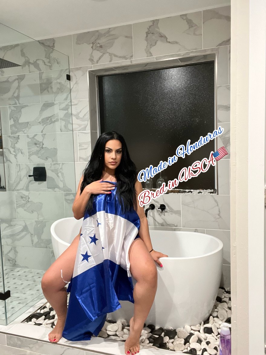 LatinaHotWife - Official Page