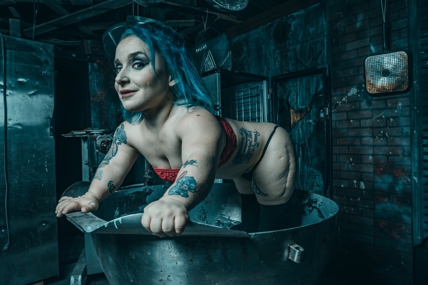 Midget Stripper xxx sassee Cassee free - Official Page