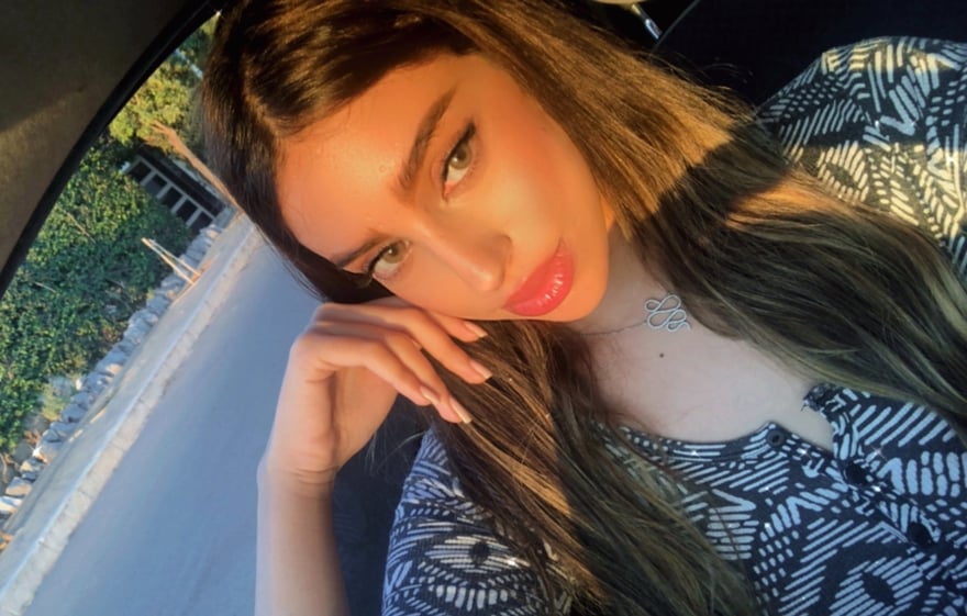 yasmine ezzeroual - Official Page